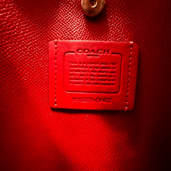 🍒 COACH Mollie Cherry Print Tote Bag - Picture 3 of 4